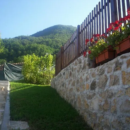 Hermitage Holidays Apartment *